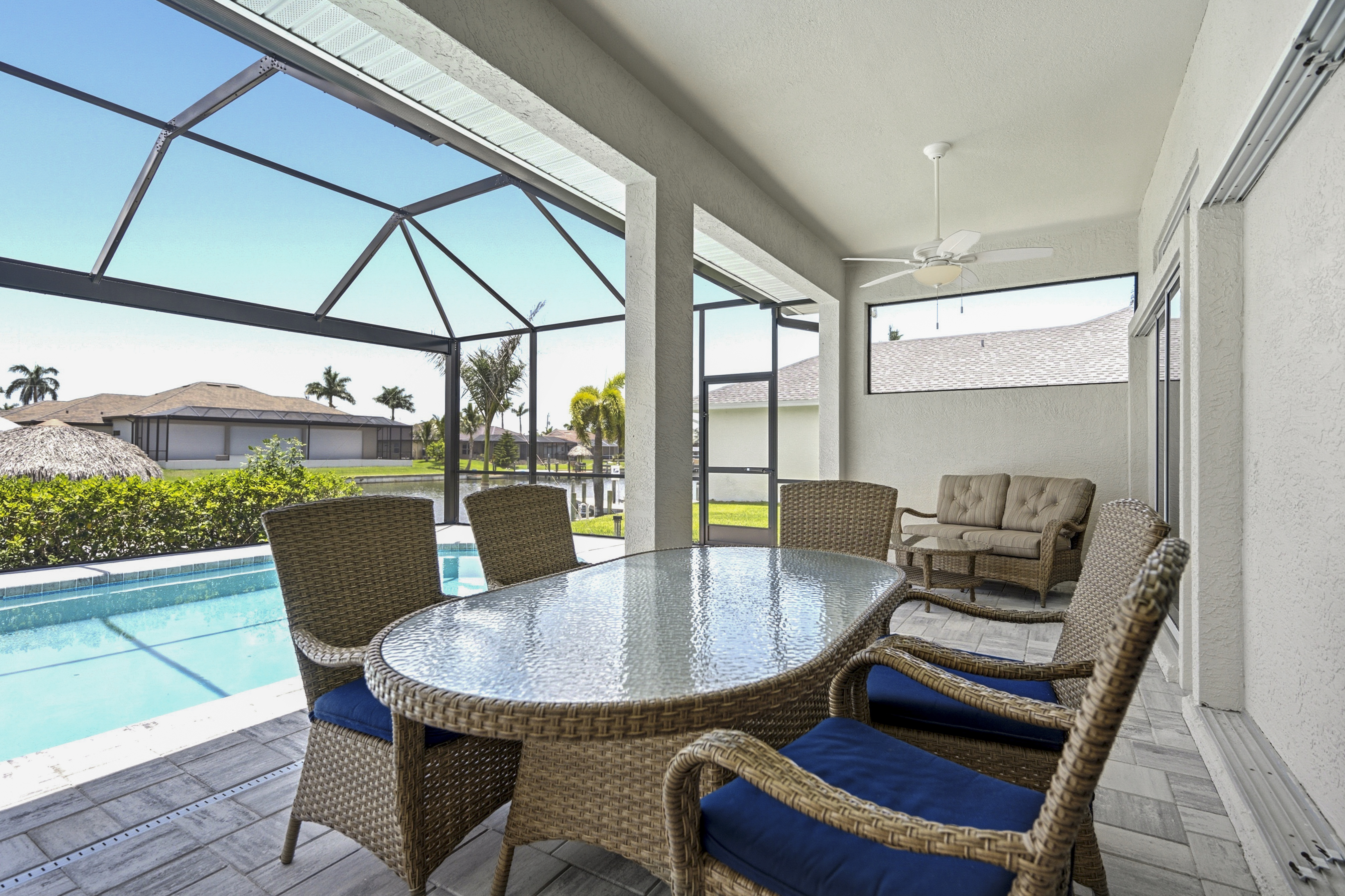 Lanai dining
