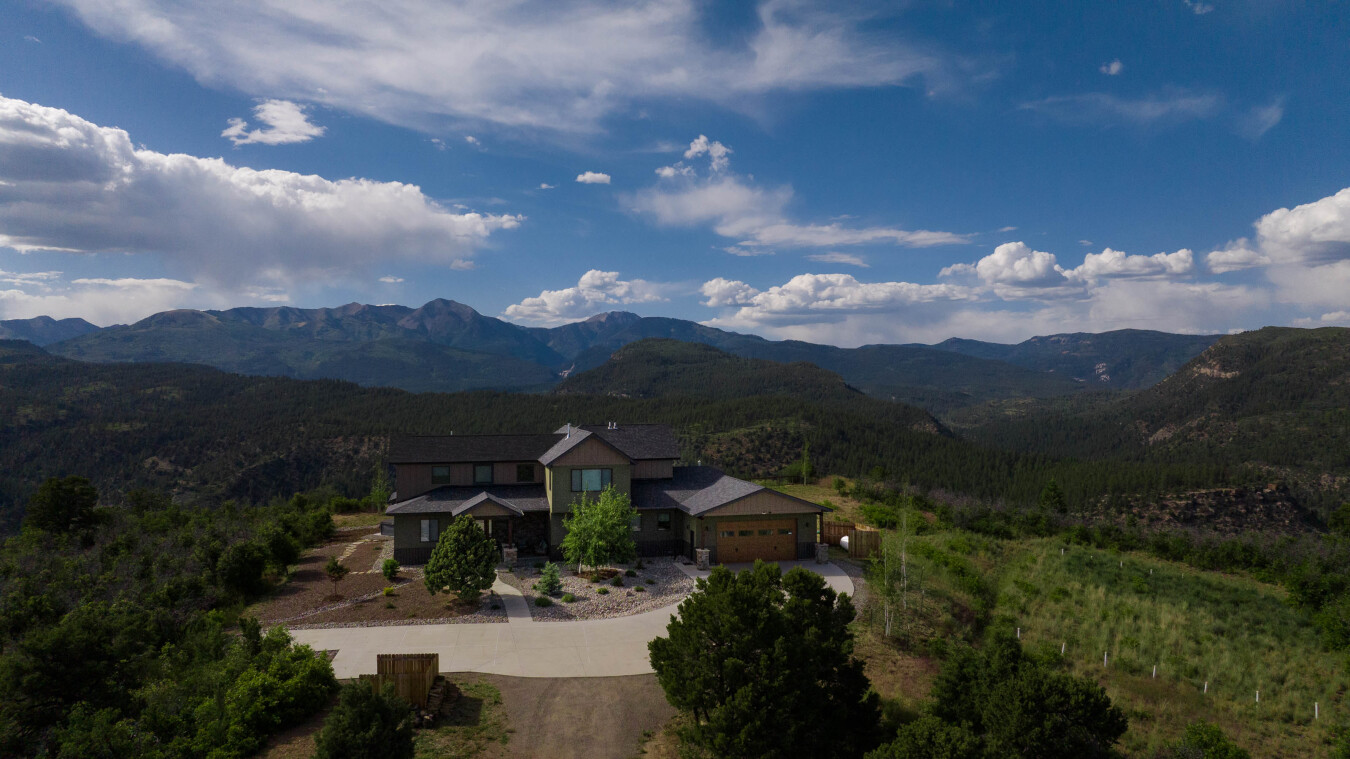 New Custom Home on 35 Acres - Amazing Mtn Views -15 Min to DGO - AC/Hot Tub | Photo 1