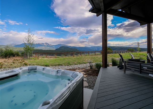 New Custom Home on 35 Acres - Amazing Mtn Views -15 Min to DGO - AC/Hot Tub 2