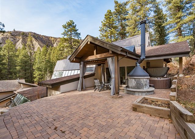 Hot Tub | Sauna | Game Room! 5 Acres - 2 miles from Downtown 6