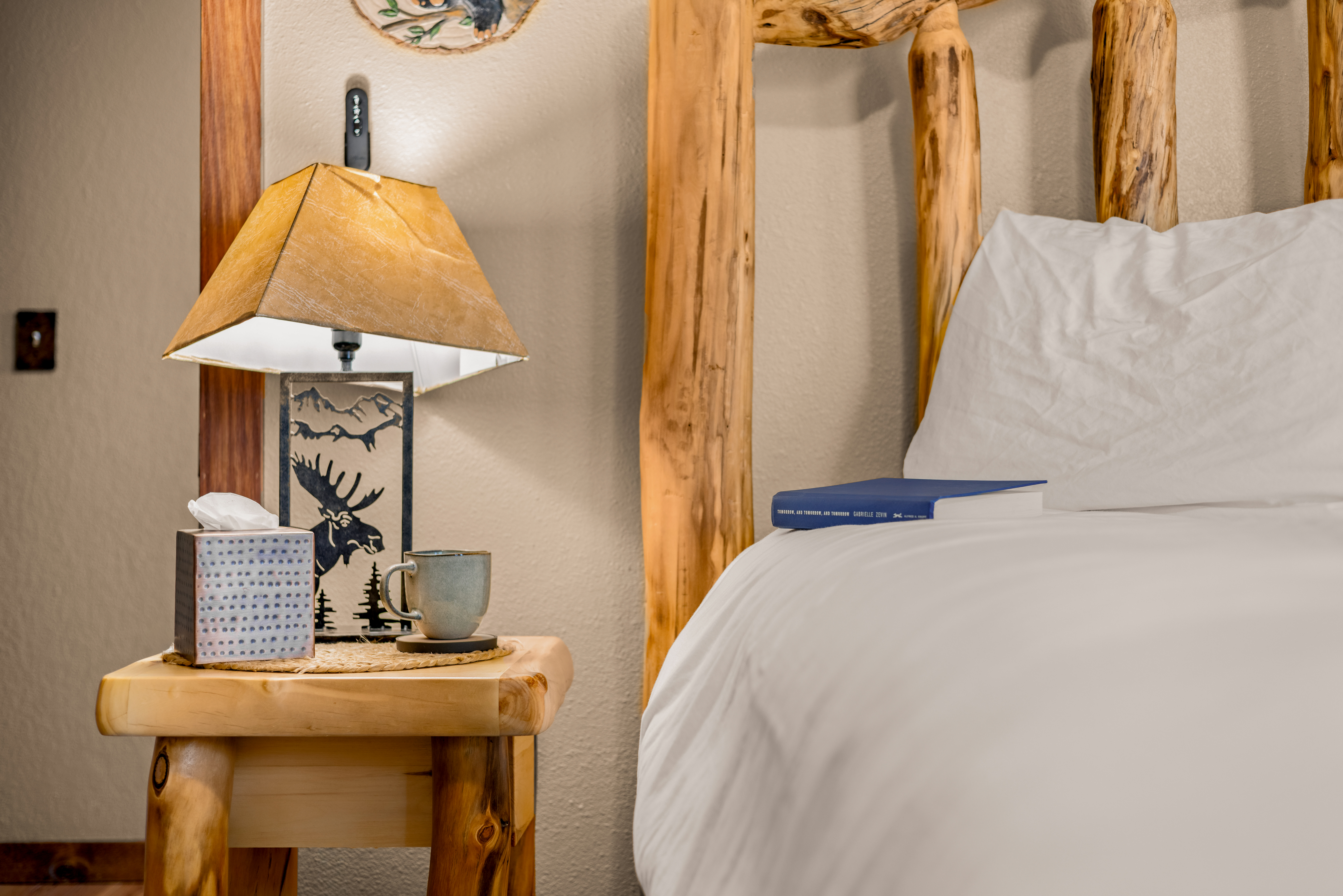 3rd Bedroom (Upper Level): Queen Bed with Smart TV