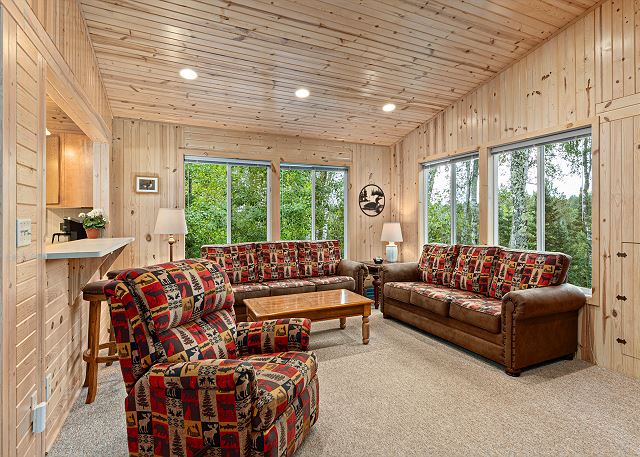 Rustic Fawn | Fireplace, AC, Lake Access w/ Dock, Dogs OK w/ fee 8