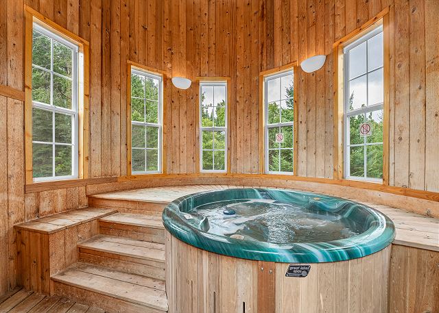 Harlequin Haven | HotTub, AC, Lake Access & Dock, Dogs OK w/ fee 4