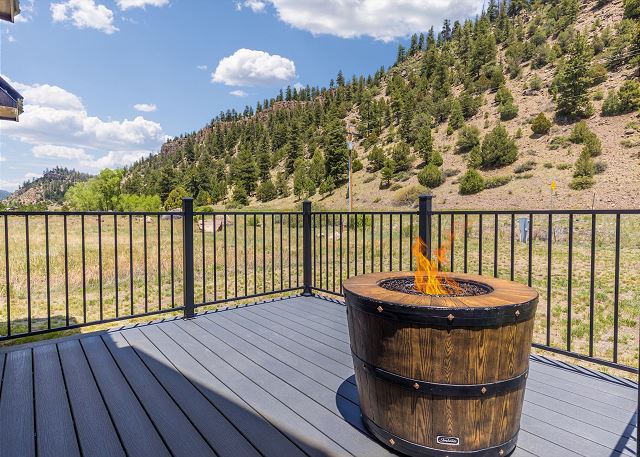 Newly Built Duplex | A/C | Peekaboo River Views | Pet-Friendly 2