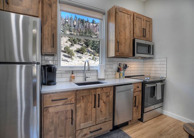 New Listing!Newly Constructed Home - Cozy Interior - Drive to Wolf Creek Ski 7