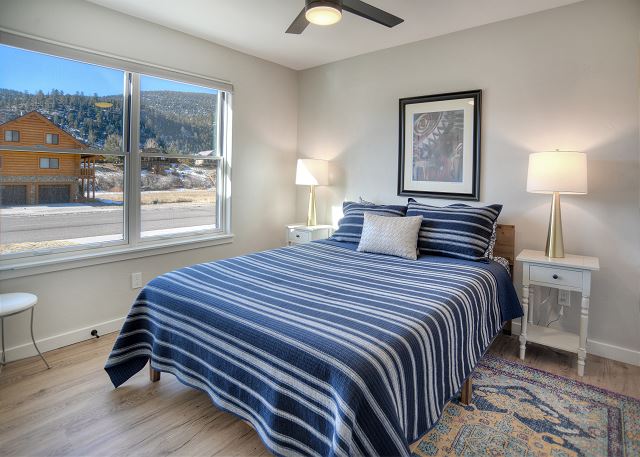 New Listing!Newly Constructed Home - Cozy Interior - Drive to Wolf Creek Ski 8