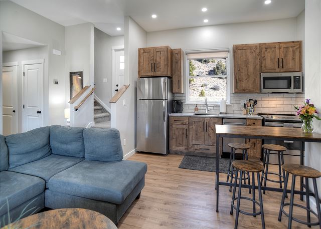 New Listing!Newly Constructed Home - Cozy Interior - Drive to Wolf Creek Ski 5