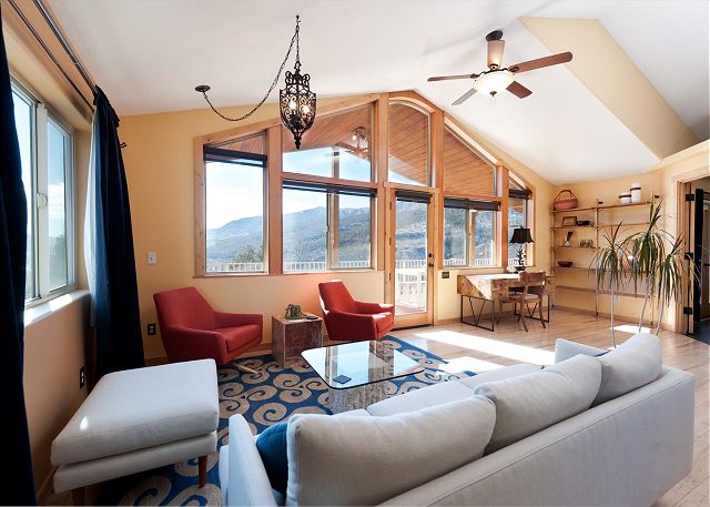 Secluded Home on 3 acres w/Awesome Views - 10 Miles North of Downtown Dgo 8