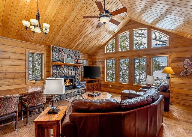 The Cedar Lakehouse | On Beautiful Gilmore Lake w/ Dock, Kayaks, Firepit, AC 7