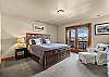King bed-2nd level w/ balcony