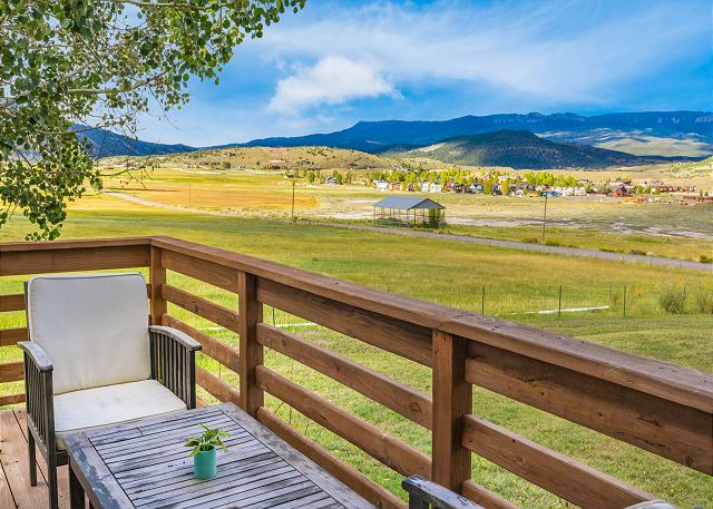 New Listing! Minutes to Hot Springs | Stunning Mountain Views