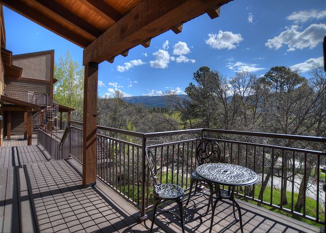 Fireplace | Deck | Pickleball | Golf | Pool | HotTub