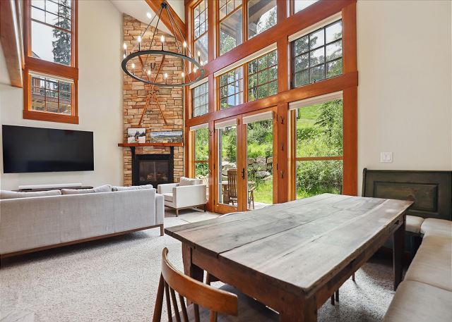 Elkpoint Townhome 8 - Ski in/Ski Out - Best Location / Slope views 9