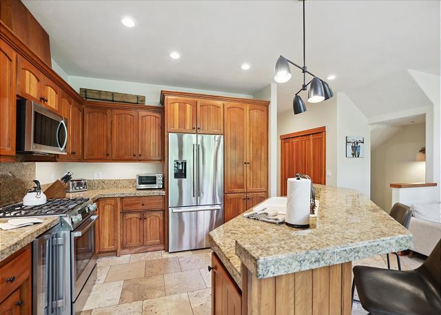 Elkpoint Townhome 8 - Ski in/Ski Out - Best Location / Slope views 10