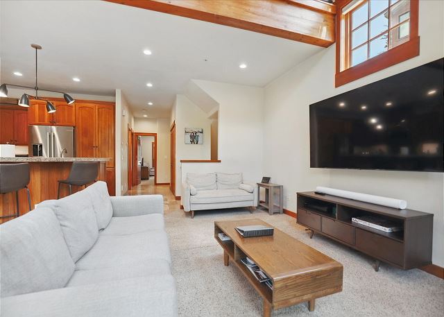 Elkpoint Townhome 8 - Ski in/Ski Out - Best Location / Slope views 6