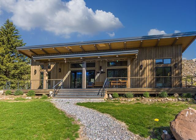 New Listing! Newly Constructed Luxury Riverfront Home on the Rio Grande River 2