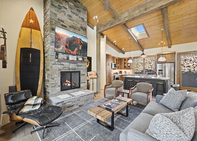 New Listing! Newly Constructed Luxury Riverfront Home on the Rio Grande River 6