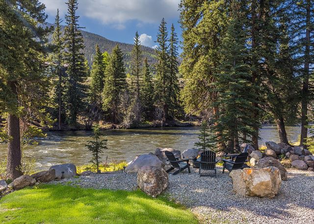 New Listing! Newly Constructed Luxury Riverfront Home on the Rio Grande River 2