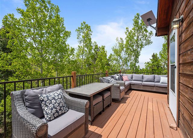 New Listing! Epic Game Room | Panoramic Mountain Views | Minutes to Trails 3