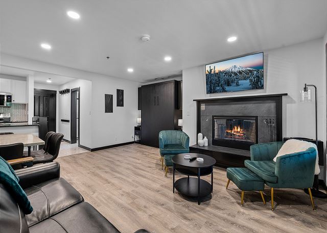 New Listing! Modern Mountain Basecamp @ 7th Mountain Resort!
