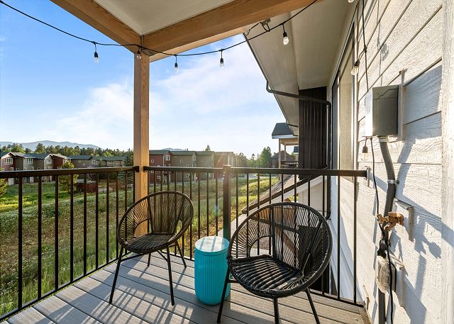 New Listing! Stylish Après-Ski Stay | Walk to Shuttle + Hot Tub 5