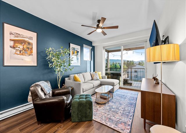 New Listing! Stylish Après-Ski Stay | Walk to Shuttle + Hot Tub 2