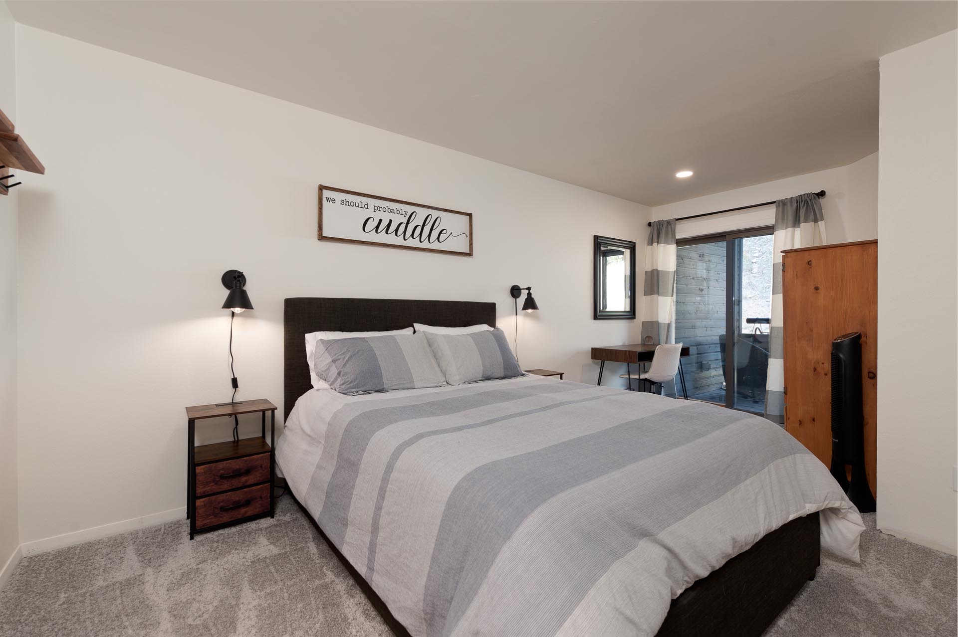 Master Bedroom - Attached bath and deck access