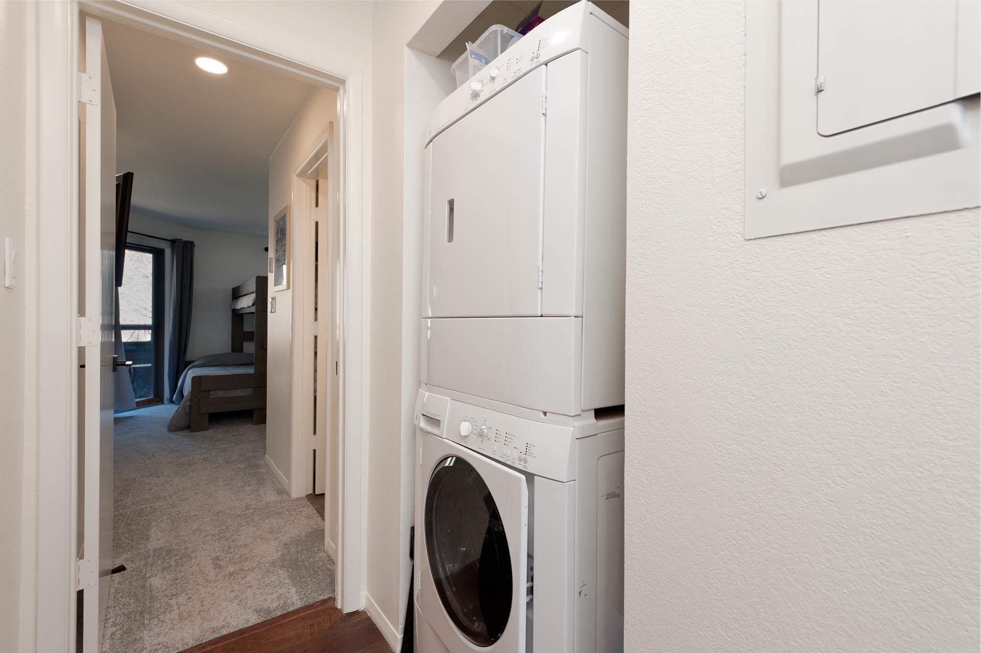 Washer/dryer in the condo (Laundry Detergent provided)