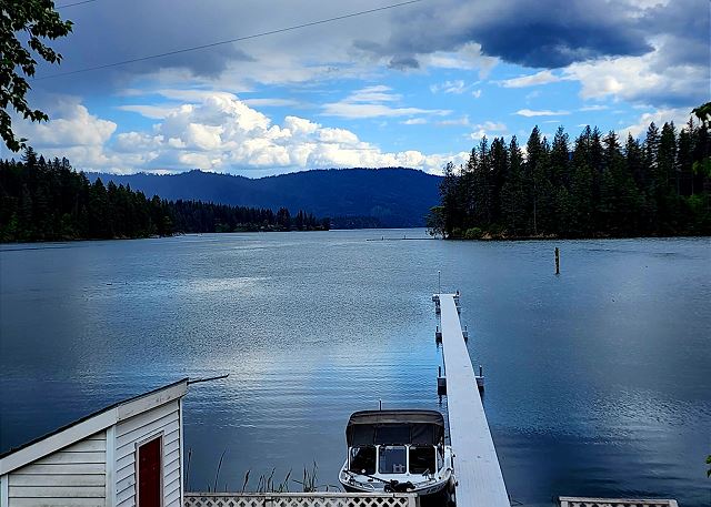 New Listing! Hayden Lake Guest House | Private Balcony & Lake Views 3