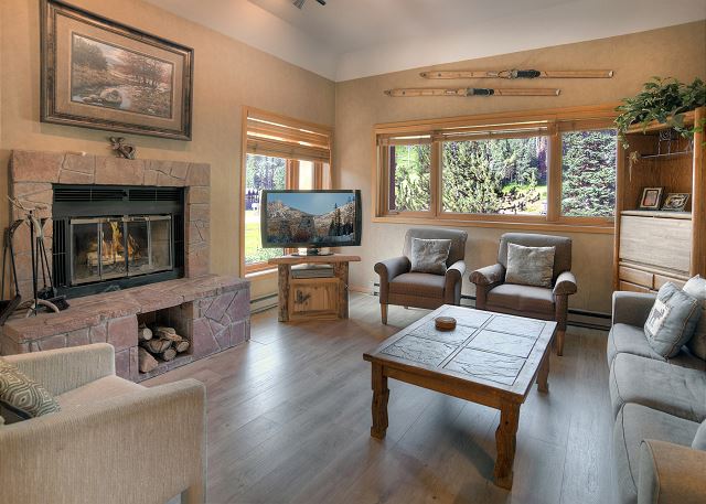 Updated Village Center Ski In/Out Condo with Slope Views and 2 Decks 2