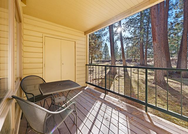 New Listing! Pineview Getaway | Mt. Bachelor Village Condo Near River Trail 2