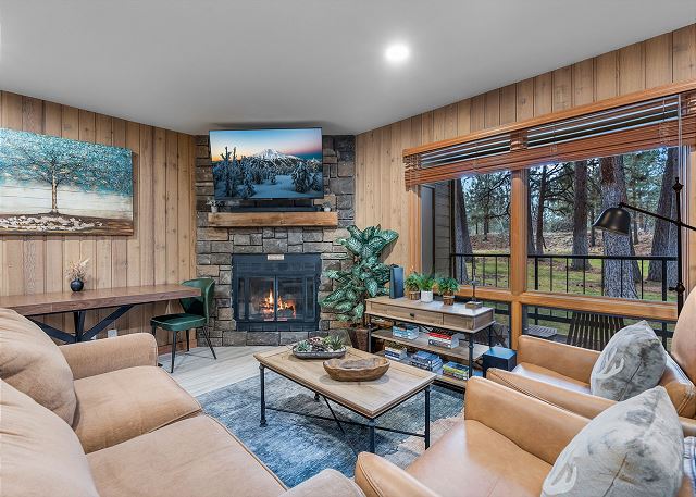 New Listing! Pineview Getaway | Mt. Bachelor Village Condo Near River Trail