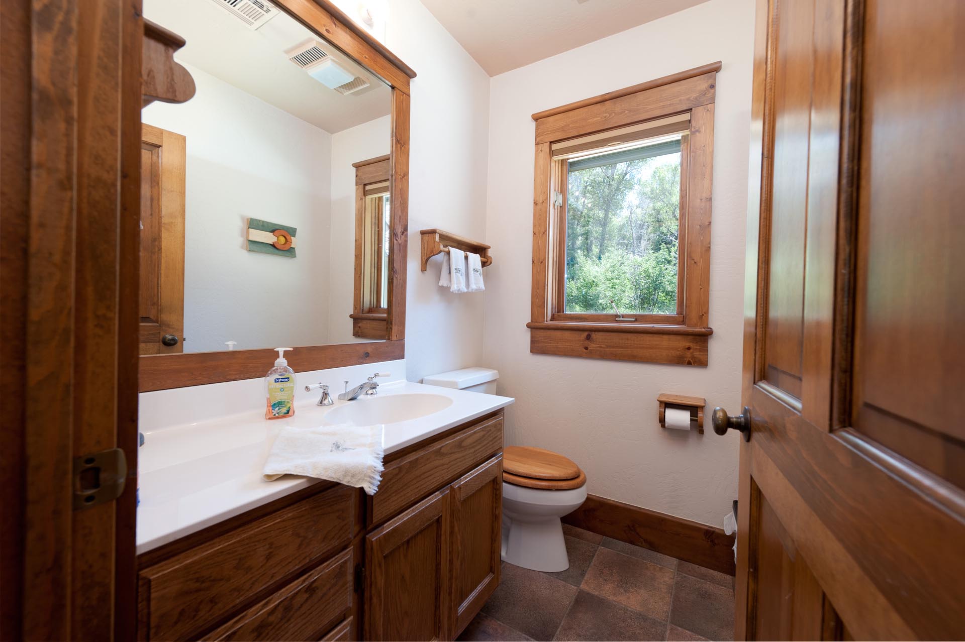 1/2 Bathroom - Main Floor