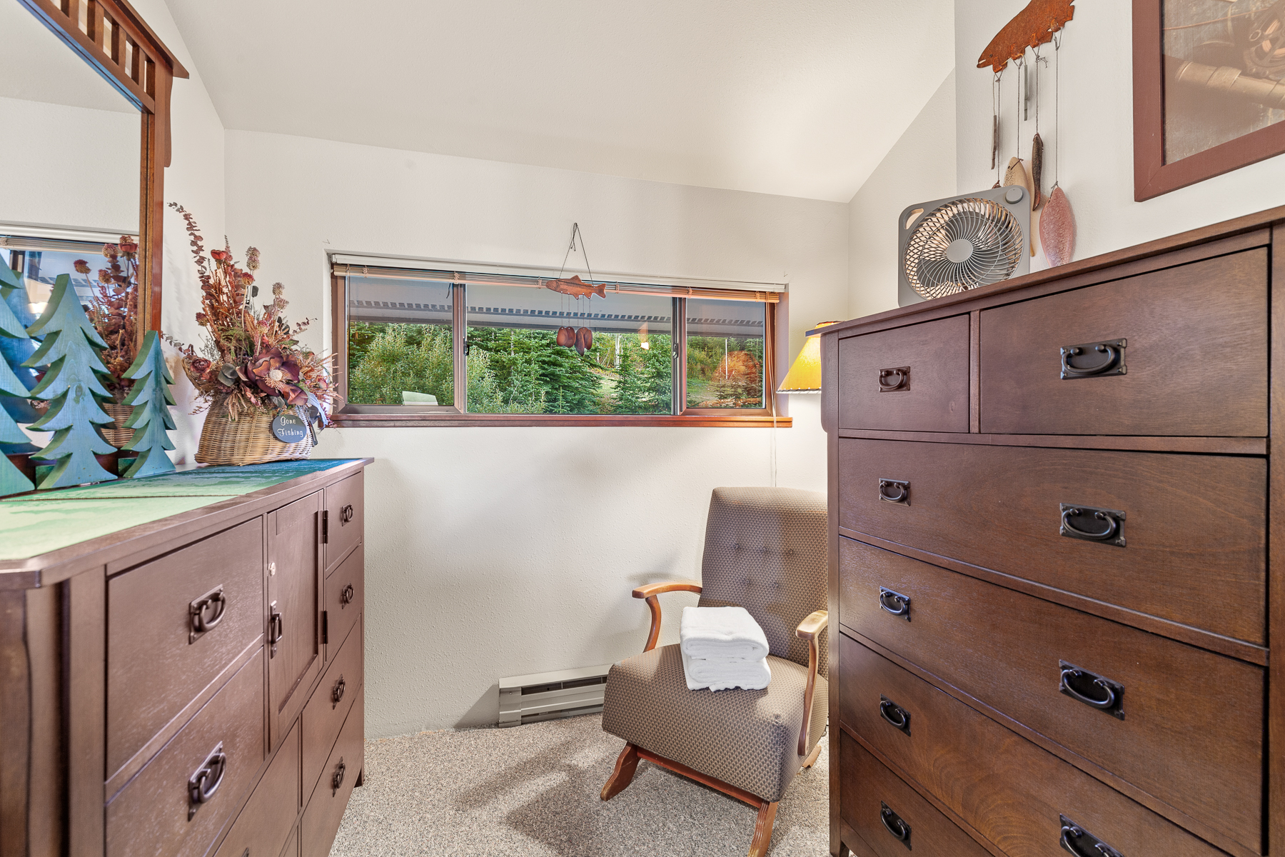 New Listing! Ski Schweitzer | Spacious Townhome + Village Access | Photo 15