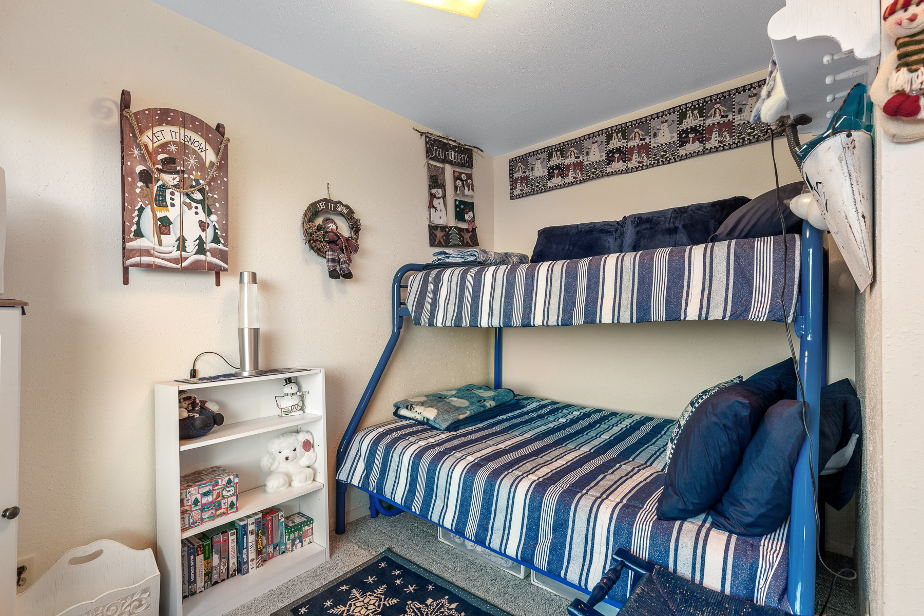 Main level twin over full bedroom