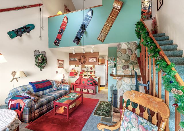 New Listing! Ski Schweitzer | Spacious Townhome + Village Access 7