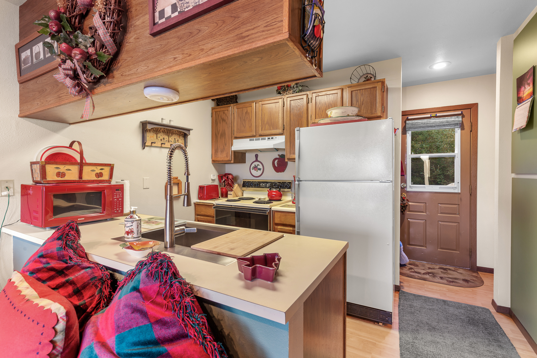 Everything you need to feel at home, right here in the heart of the kitchen