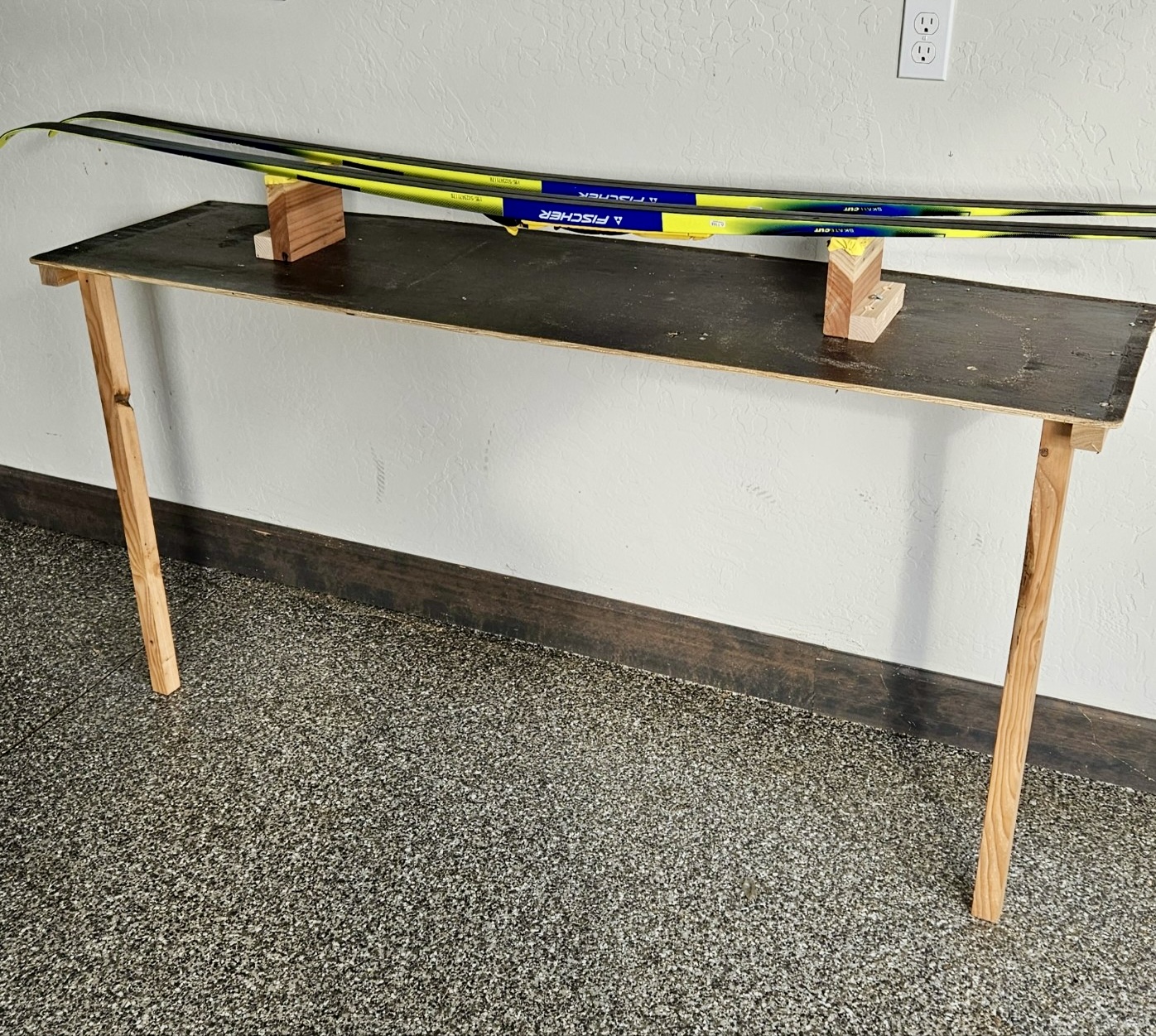 Ski Wax Bench