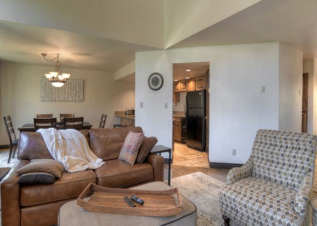 Cascade Village Condo - Great Views/Heated Pool/2 Miles to Purgatory 5