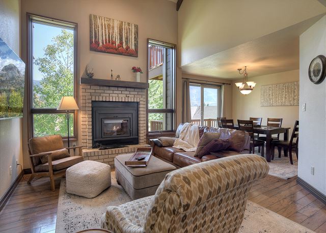 Cascade Village Condo - Great Views/Heated Pool/2 Miles to Purgatory