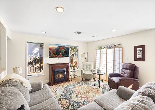 New Listing! Alpenglow Views | Walk to Main St | Fireplace 4