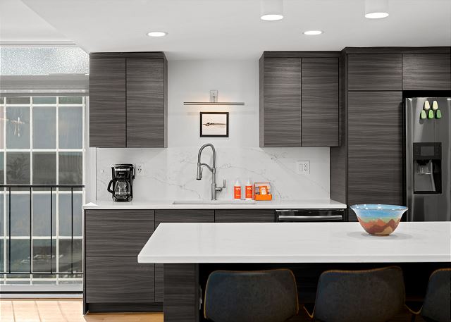 Bright 3BR Luxury Condo | 30-Day Minimum | Heart of LoDo 9