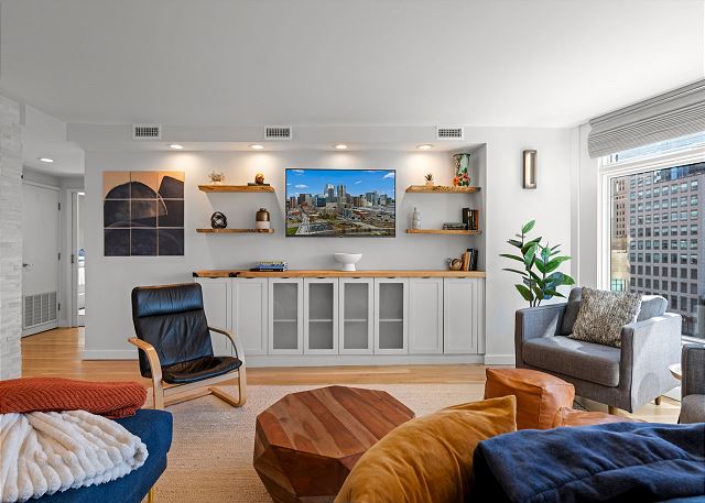 Bright 3BR Luxury Condo | 30-Day Minimum | Heart of LoDo 6