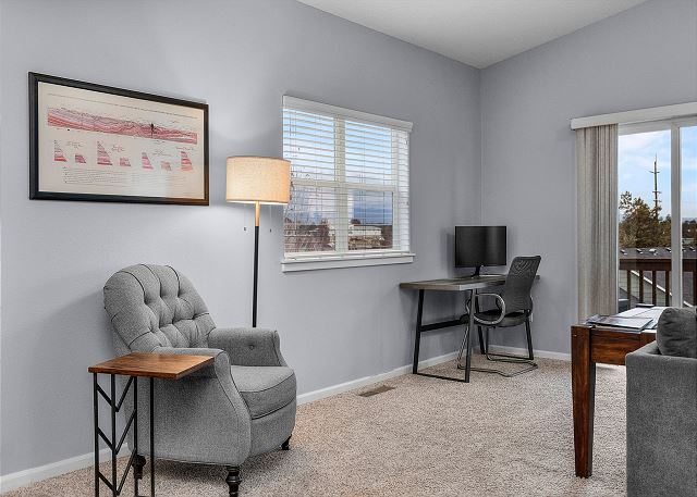 New Listing! Mountain Views ~ Dog Friendly ~ Fireplace ~ Fenced Yard! 6