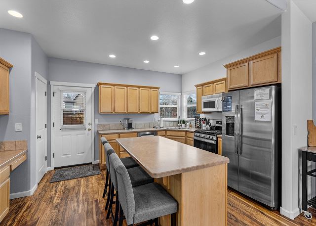 New Listing! Mountain Views ~ Dog Friendly ~ Fireplace ~ Fenced Yard! 8