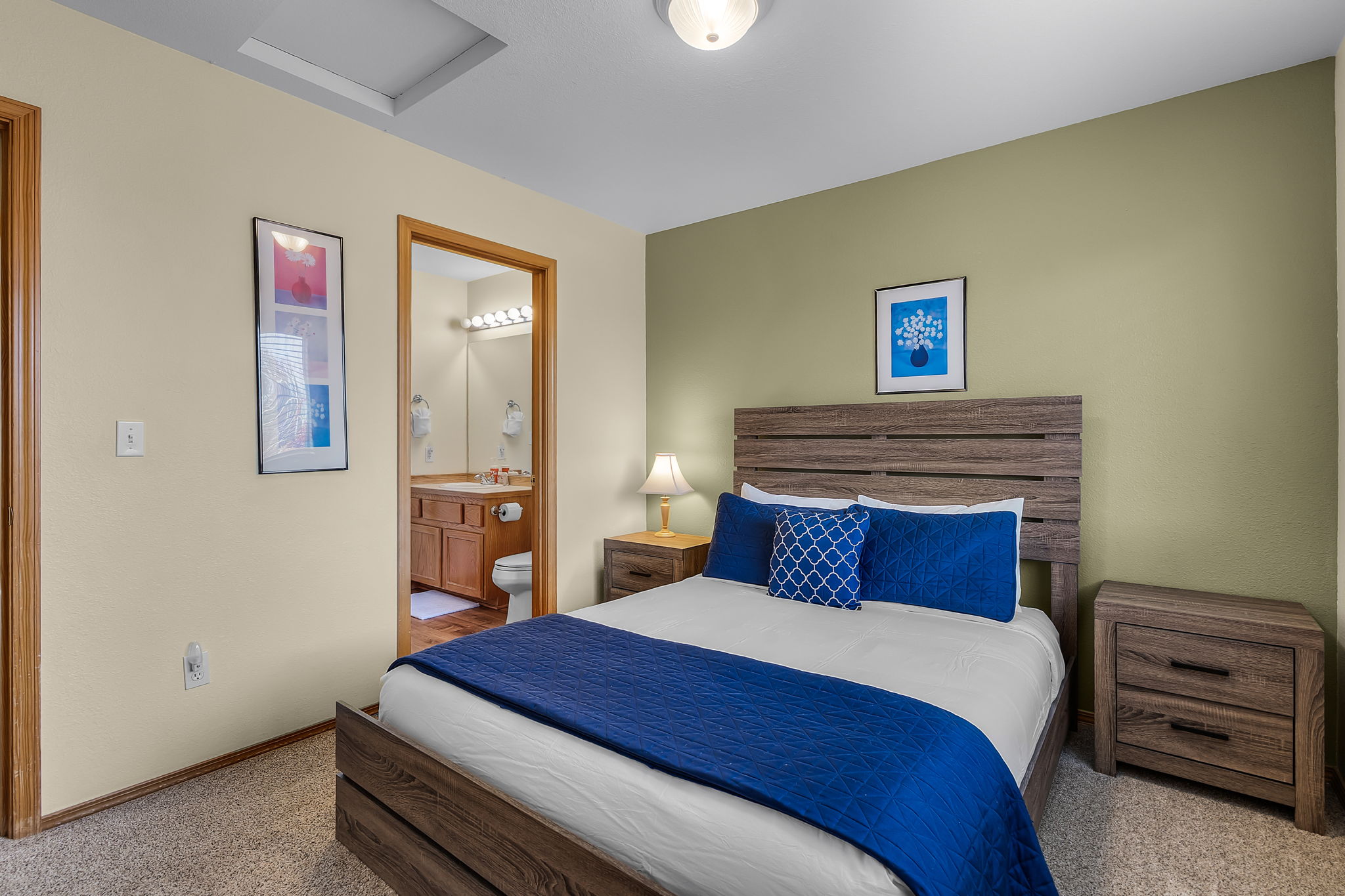 New! Eagle Crest Retreat | 3BR Townhome w/ Resort Access—Pet Friendly | Photo 13