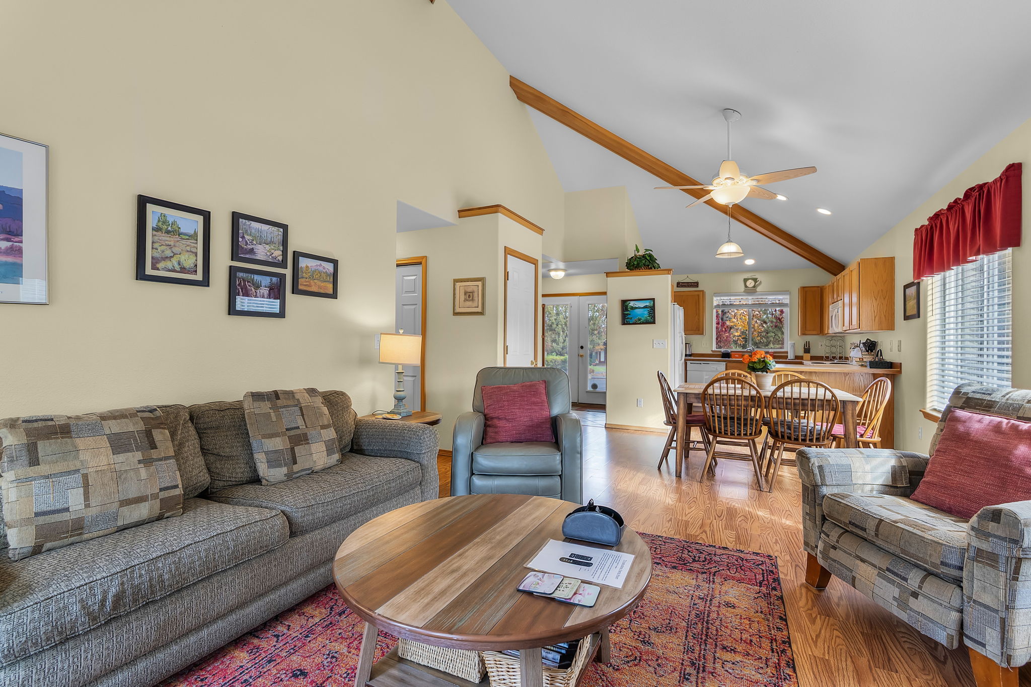 New! Eagle Crest Retreat | 3BR Townhome w/ Resort Access—Pet Friendly | Photo 3