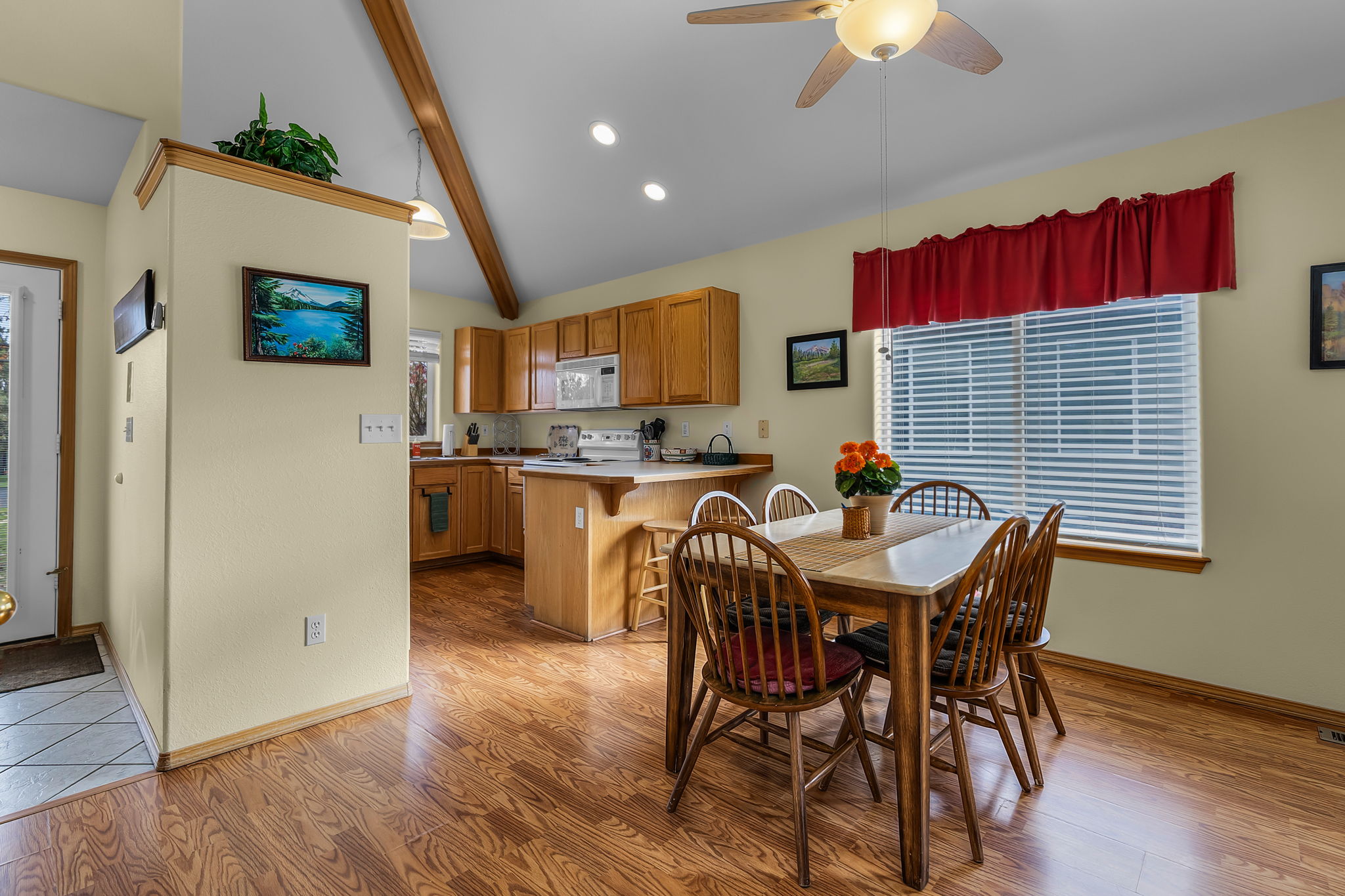 New! Eagle Crest Retreat | 3BR Townhome w/ Resort Access—Pet Friendly | Photo 5