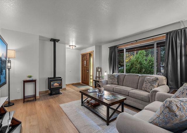 New! Diamond Retreat – Peaceful Bend Hideaway Near Old Mill & Trails 6