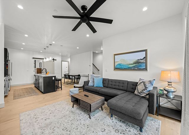 New Listing! Rooftop Haven | Hot Tub, BBQ & Views of Buffalo Mountain 7